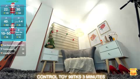 Snapshot of valeriaa_soler chatting on December 19, 9:17 pm Valeria online show from December 19, 9:17 pm