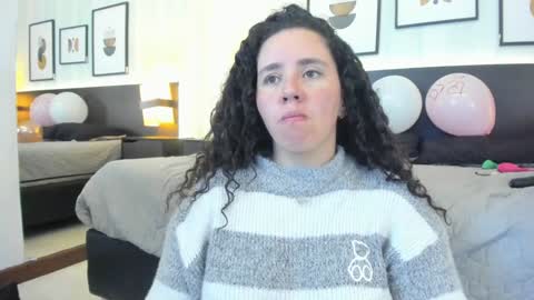 Snapshot of valeriaa_soler chatting on January 14, 3:36 pm Valeria online show from January 14, 3:36 pm