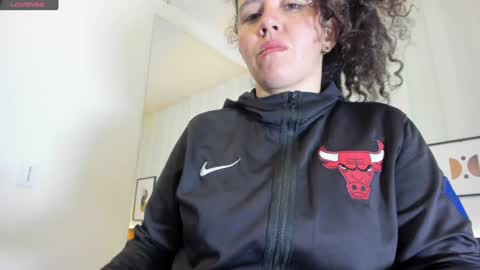 Snapshot of valeriaa_soler chatting on February 3, 12:25 pm Valeria online show from February 3, 12:25 pm