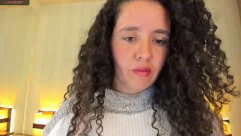 Snapshot of valeriaa_soler chatting on February 23, 3:40 pm Valeria online show from February 23, 3:40 pm