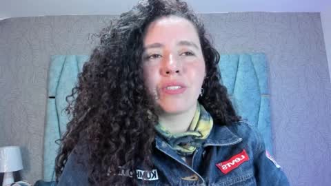 Snapshot of valeriaa_soler chatting on September 12, 1:11 pm Valeria online show from September 12, 1:11 pm