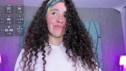 Snapshot of valeriaa_soler chatting on October 21, 5:35 pm Valeria online show from October 21, 5:35 pm