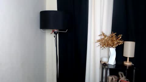 valeriacruise online show from April 2, 11:02 pm