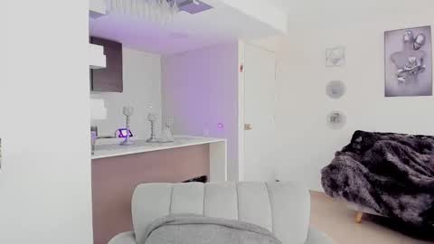 valeriadollks online show from October 19, 5:35 pm