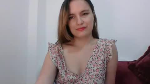 valeriafrannco online show from January 16, 11:59 pm