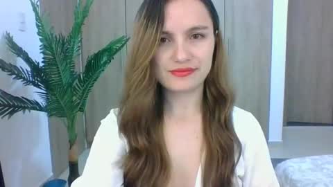 valeriafrannco online show from January 27, 6:09 am