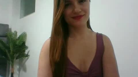 valeriafrannco online show from February 10, 3:24 am