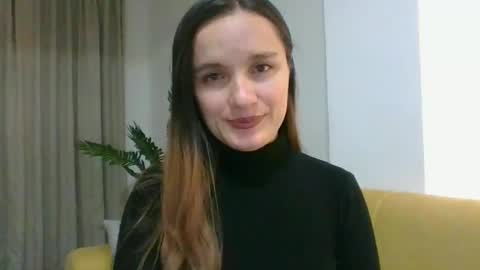 valeriafrannco online show from September 18, 4:47 am
