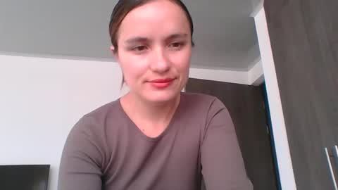 valeriafrannco online show from April 2, 7:11 pm