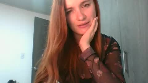 valeriafrannco online show from May 19, 4:52 am