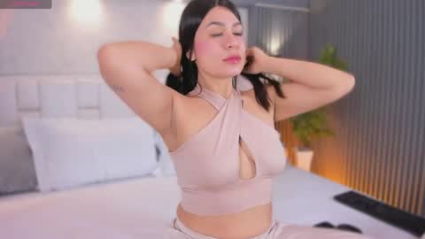 Snapshot of valeriagarciax chatting on May 19, 12:00 pm ValeriaGarciax online show from May 19, 12:00 pm