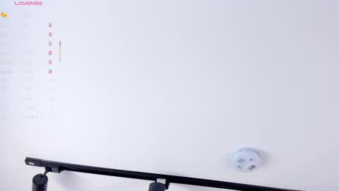 Snapshot of valeriah_ chatting on September 23, 2:31 pm Valeria online show from September 23, 2:31 pm
