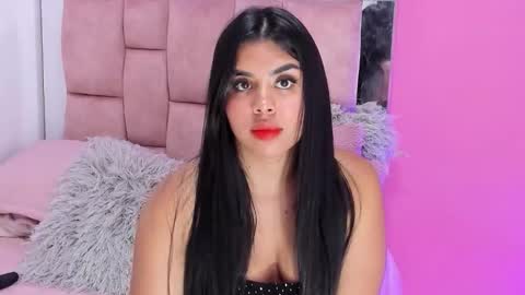 Snapshot of valeriaruiz_1 chatting on September 10, 7:36 pm Valeria online show from September 10, 7:36 pm