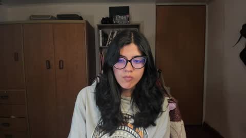 Val  online show from January 7, 3:35 am