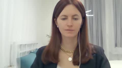 Snapshot of valerie_rose777 chatting on December 30, 7:42 pm valerie_rose777 online show from December 30, 7:42 pm