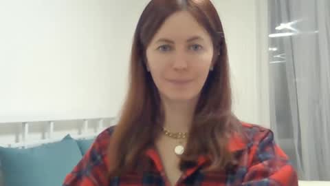 Snapshot of valerie_rose777 chatting on January 19, 7:37 pm valerie_rose777 online show from January 19, 7:37 pm