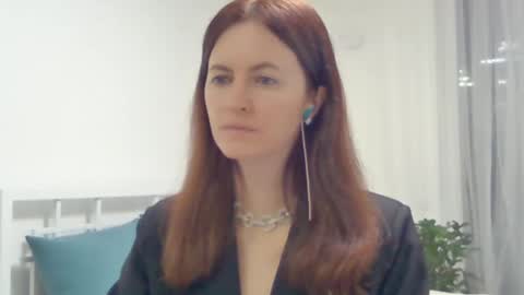 Snapshot of valerie_rose777 chatting on February 1, 6:40 pm valerie_rose777 online show from February 1, 6:40 pm