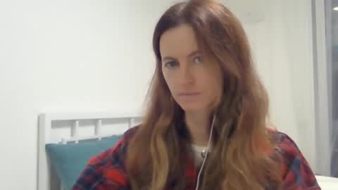 Snapshot of valerie_rose777 chatting on October 10, 8:30 pm valerie_rose777 online show from October 10, 8:30 pm