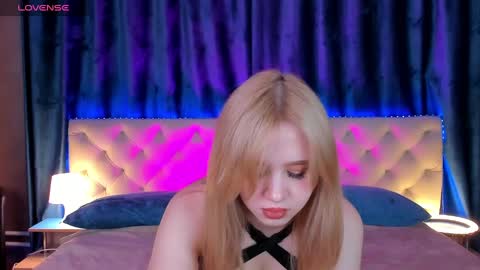 Snapshot of valerie_woods chatting on February 5, 6:46 am Valerie GTM2 Mon Tu Wed Thu Fri0900am-1600pm online show from February 5, 6:46 am