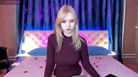 Snapshot of valerie_woods chatting on February 11, 6:40 am Valerie GTM2 Mon Tu Wed Thu Fri0900am-1600pm online show from February 11, 6:40 am