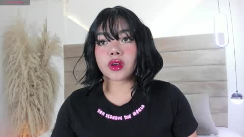 Snapshot of valeriediazx chatting on October 10, 11:53 am valeri online show from October 10, 11:53 am