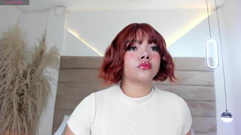 Snapshot of valeriediazx chatting on October 15, 12:27 pm valeri online show from October 15, 12:27 pm