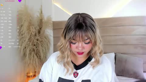 Snapshot of valeriediazx chatting on October 22, 12:16 pm valeri online show from October 22, 12:16 pm