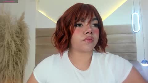 Snapshot of valeriediazx chatting on November 4, 12:15 pm valeri online show from November 4, 12:15 pm