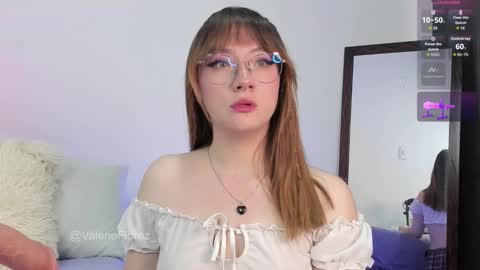 Snapshot of valerieflorez chatting on November 2, 12:13 am Valerie Ig valerieflorez online show from November 2, 12:13 am