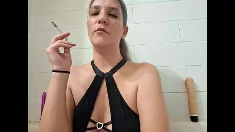 ValerieRayne online show from February 28, 5:52 am