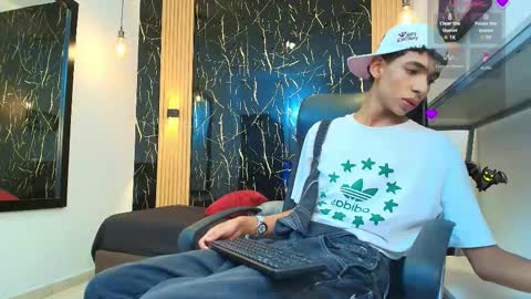 Snapshot of valerihot_1 chatting on March 26, 3:34 am VALERIO online show from March 26, 3:34 am