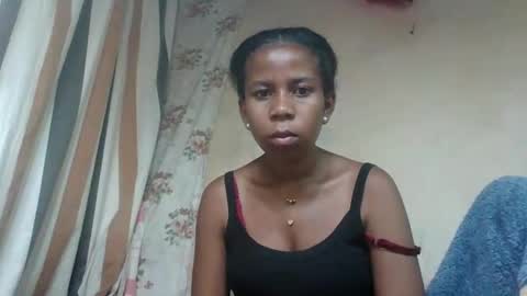 valerinezah online show from February 4, 5:19 pm