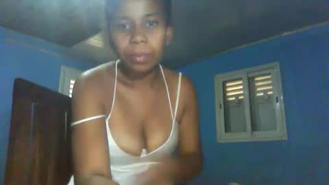 Snapshot of valerinezah chatting on June 10, 12:04 pm valerinezah online show from June 10, 12:04 pm