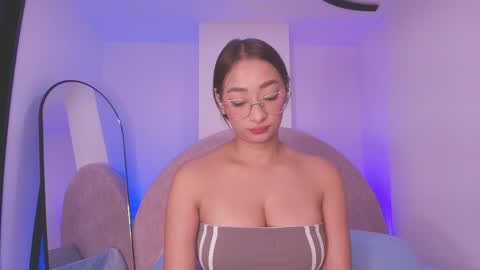 Snapshot of valery_97 chatting on April 29, 3:10 am Valeryn online show from April 29, 3:10 am