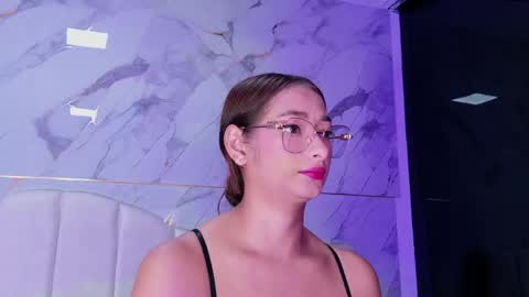 Snapshot of valery_97 chatting on May 5, 3:03 am Valeryn online show from May 5, 3:03 am