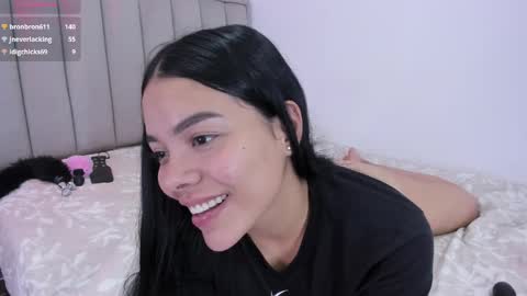 Cris  online show from February 22, 9:15 pm