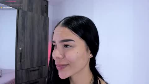 Snapshot of valery__nova chatting on February 27, 2:22 am Cris online show from February 27, 2:22 am