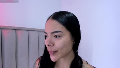 Snapshot of valery__nova chatting on March 10, 2:27 am Cris online show from March 10, 2:27 am