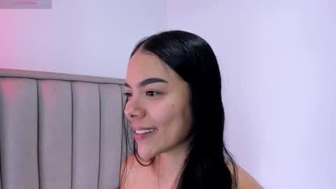 Snapshot of valery__nova chatting on March 10, 2:33 pm Cris online show from March 10, 2:33 pm