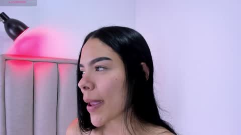 Snapshot of valery__nova chatting on March 15, 12:49 am Cris online show from March 15, 12:49 am