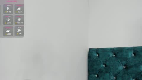 valery_adams13 online show from September 22, 12:07 pm