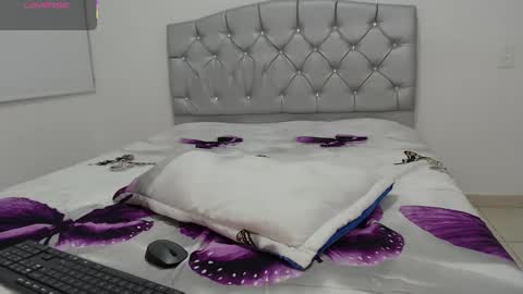 Snapshot of valery_alejo chatting on February 2, 8:57 am valeria online show from February 2, 8:57 am