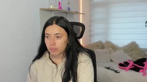 Snapshot of valery_bonnet1 chatting on October 18, 7:25 pm valery_bonnet1 online show from October 18, 7:25 pm