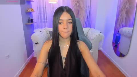 Snapshot of valery_lane chatting on October 16, 11:33 am Valery Lane online show from October 16, 11:33 am