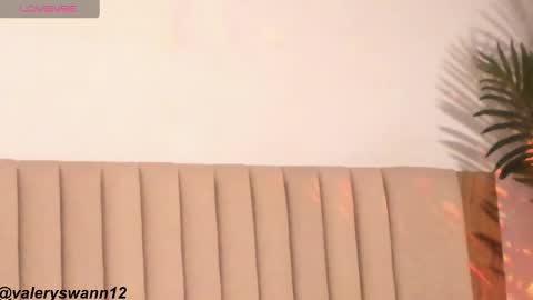 Snapshot of valery_swan1 chatting on March 3, 2:15 am Valery swan1 online show from March 3, 2:15 am