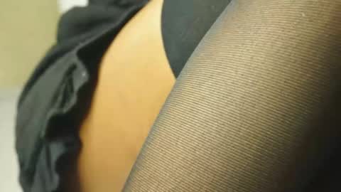 Snapshot of valery_swan1 chatting on April 15, 4:52 am Valery swan1 online show from April 15, 4:52 am