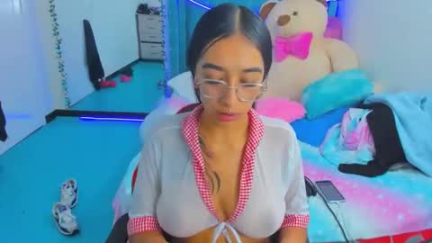 valery online show from April 23, 6:03 am