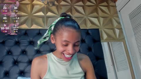 Snapshot of valery_villa_ chatting on January 16, 7:20 pm Valery online show from January 16, 7:20 pm