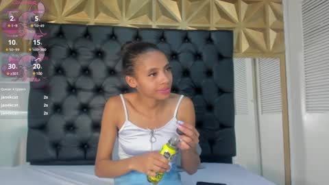 Snapshot of valery_villa_ chatting on January 21, 7:39 pm Valery online show from January 21, 7:39 pm