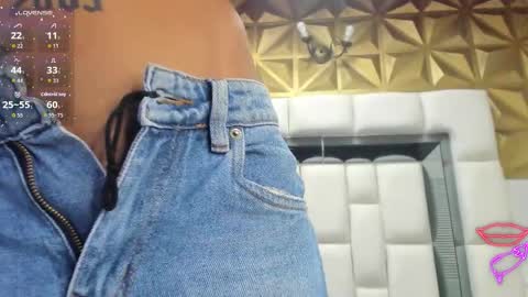 Snapshot of valery_villa_ chatting on March 29, 12:16 pm Valery online show from March 29, 12:16 pm